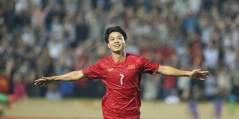 HLV Kim Sang Sik Có Hành Động Thân Mật Với Công Phượng - hình ảnh - jvggcbyzf.top HLV Kim Sang Sik Có Hành Động Thân Mật Với Công Phượng - hình ảnh - jvggcbyzf.top